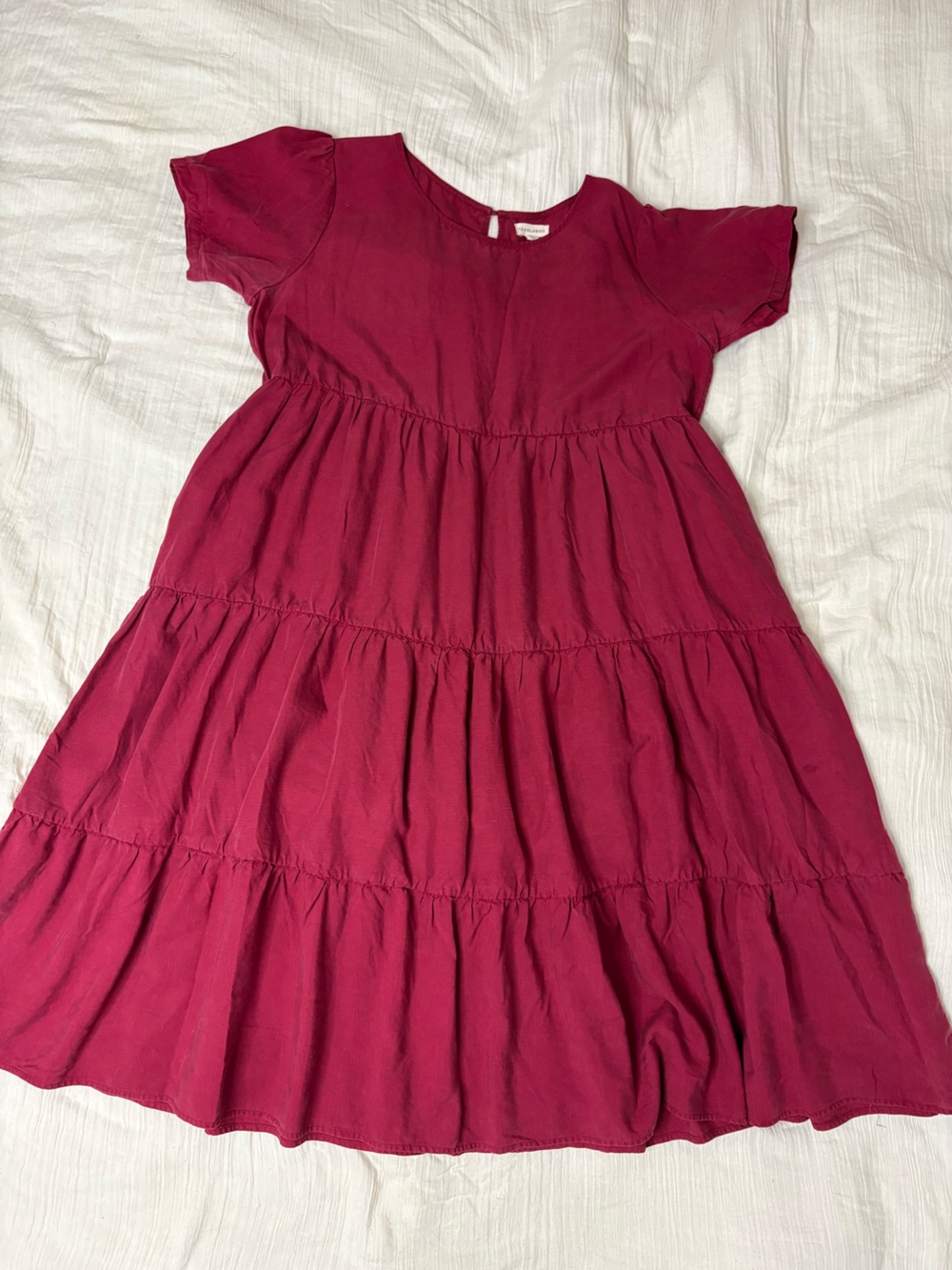 Tradlands Chalet Tiered Dress Midi in Dark Pink/Raspberry Size Large